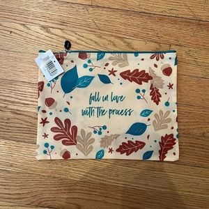 Thrive Causemetics Toiletry Bag